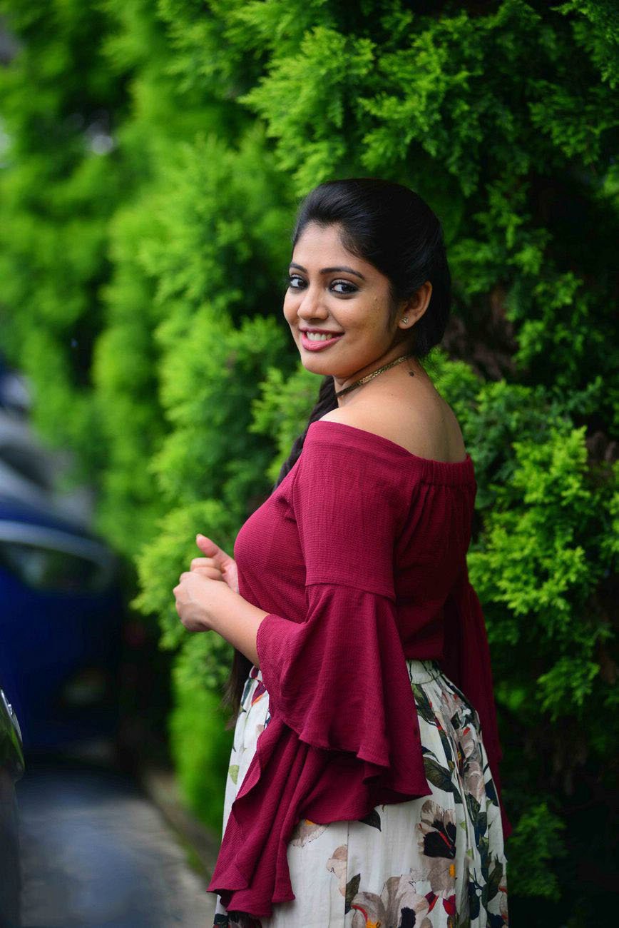 Malayalam Actress Veena Nandakumar Photos