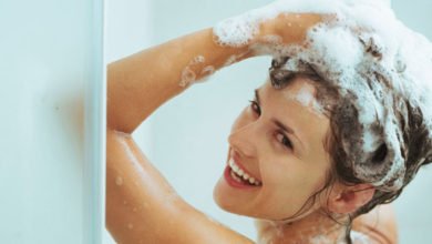 Dandruff-free Glowing Hair