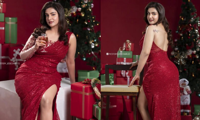Honey Rose Christmas Photos