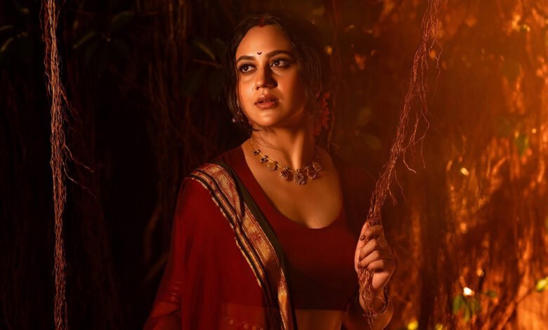 Mia George Navarathri Photos